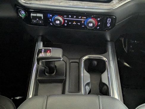 Used 2023 Chevrolet Silverado 1500 LTZ w/ LTZ Convenience Package II AWD/4WD image 19