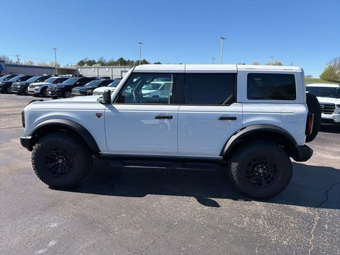 New 2026 Ford Bronco Badlands image 6