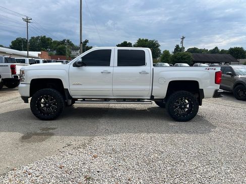 Used 2017 Chevrolet Silverado 1500 High Country AWD/4WD image 5