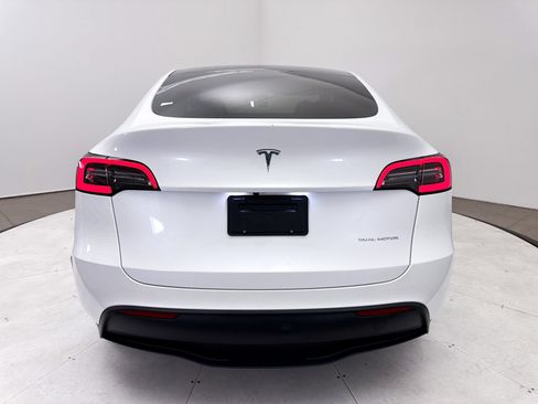 Used 2023 Tesla Model Y Long Range AWD/4WD image 17