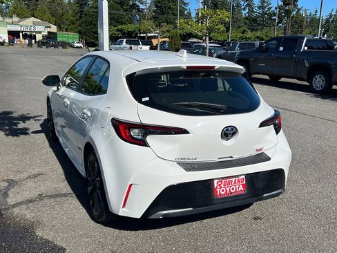 Certified 2025 Toyota Corolla XSE FWD image 9