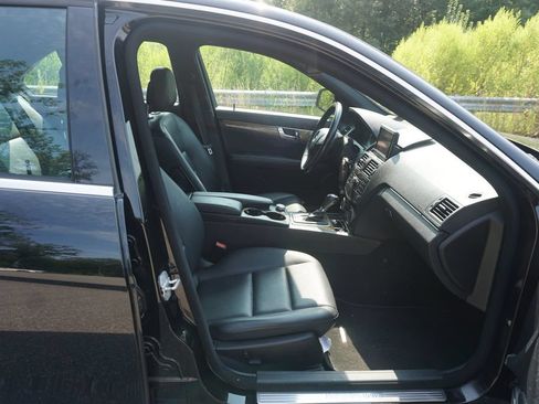 Used 2008 Mercedes-Benz C 350 Sport image 16