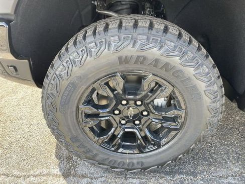 New 2026 Chevrolet Silverado 1500 ZR2 w/ LPO, Dark Essentials Package AWD/4WD image 10