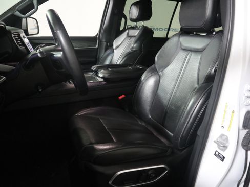 Used 2022 Jeep Wagoneer Series III image 24