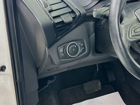 Used 2019 Ford Escape Titanium image 11