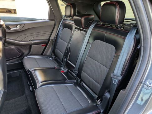 Used 2024 Ford Escape ST-Line image 24