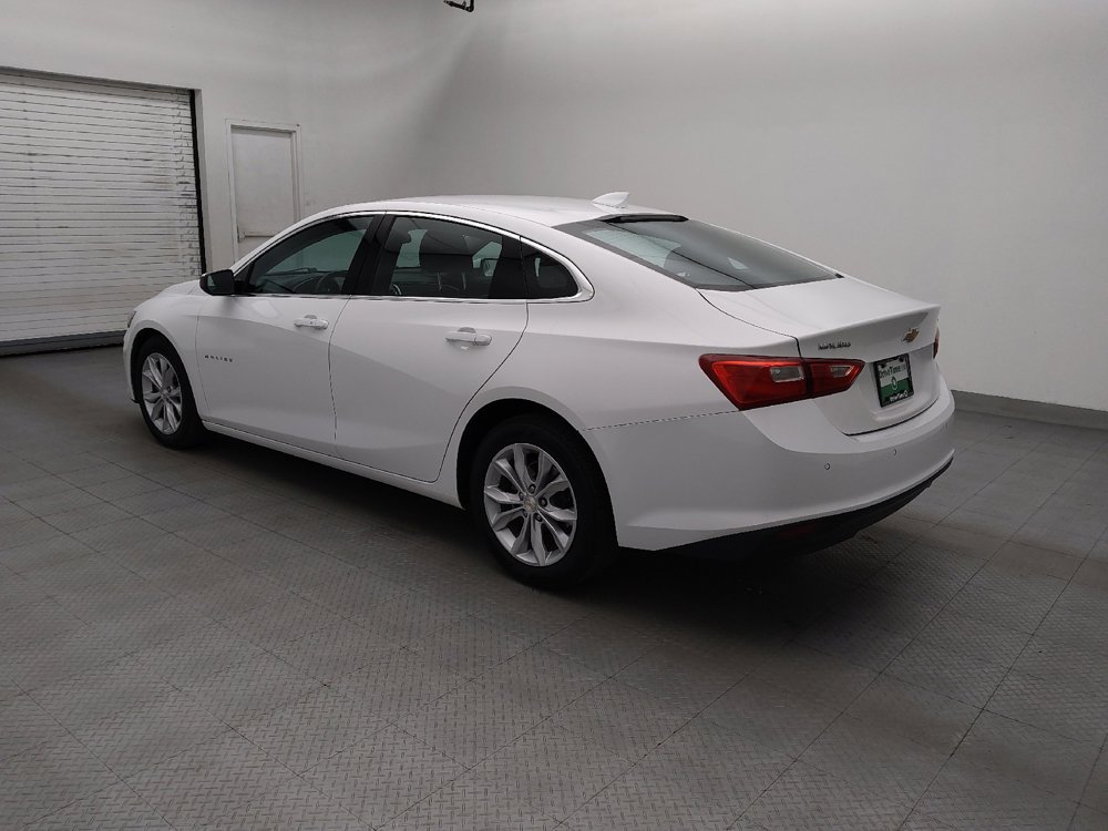 Used 2025 Chevrolet Malibu LT FWD image 3