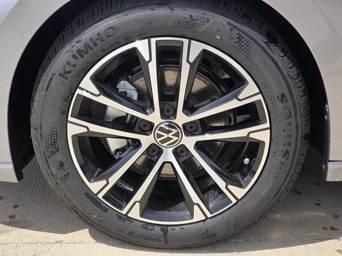 New 2026 Volkswagen Jetta Sport FWD image 9