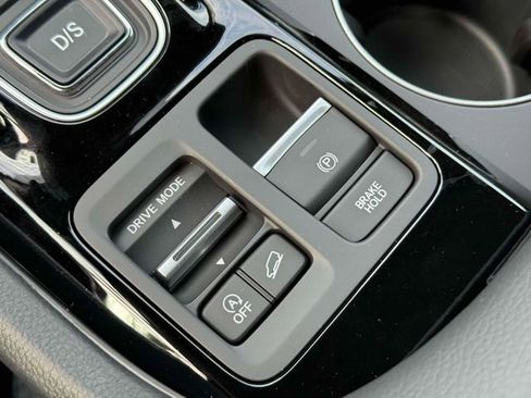 New 2025 Honda Pilot EX-L image 18