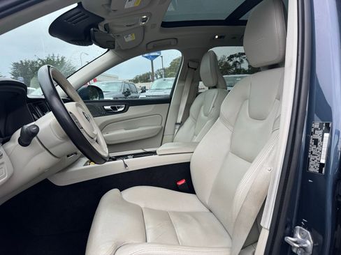 Used 2019 Volvo XC60 T6 Inscription w/ Protection Package Premier image 11