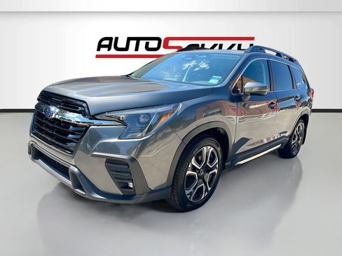 Used 2023 Subaru Ascent Limited AWD/4WD image 3