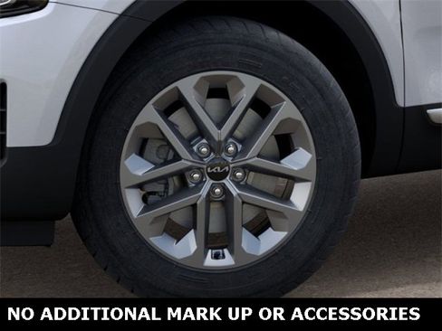 New 2025 Kia Telluride LX image 9