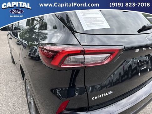 Certified 2024 Ford Escape ST-Line w/ Tech Pack #1 AWD/4WD image 15