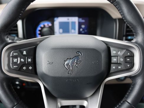 Certified 2022 Ford Bronco Wildtrak AWD/4WD image 40