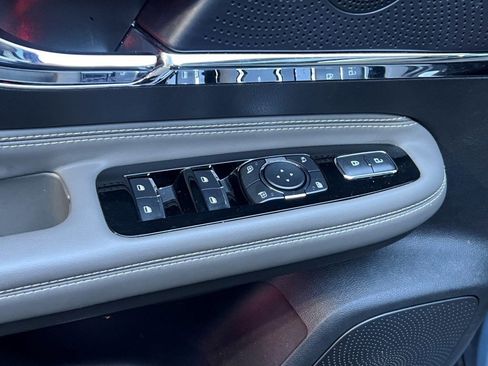 Certified 2024 Lincoln Corsair Reserve w/ Equipment Group 201A image 18