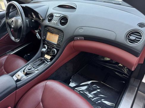 Used 2009 Mercedes-Benz SL 550 image 24