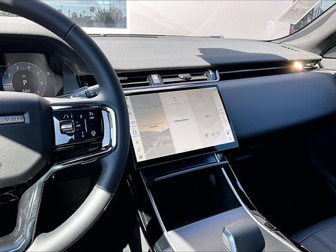 New 2026 Land Rover Range Rover Evoque S AWD/4WD image 7