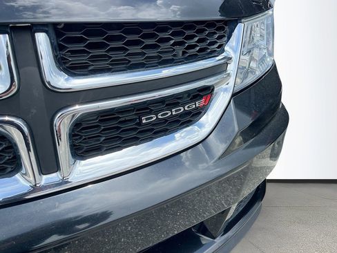 Used 2020 Dodge Journey SE w/ SE Popular Equipment Group FWD image 31
