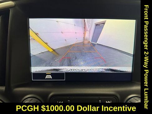 Used 2024 GMC Terrain Denali image 15