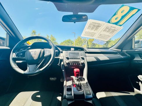 Used 2018 Honda Civic Sport image 14