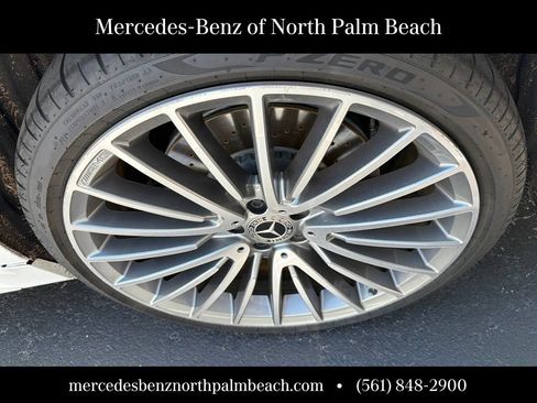 Used 2024 Mercedes-Benz S 580 4MATIC Sedan image 5