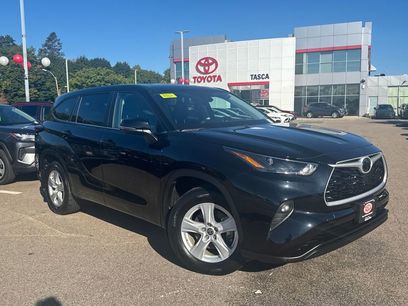 Used 2024 Toyota Highlander LE
