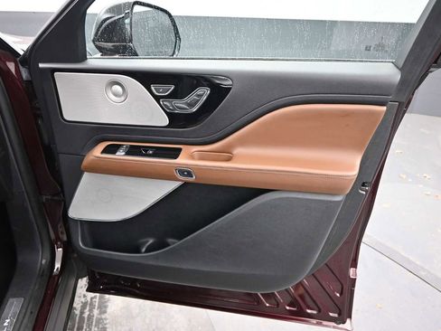Used 2020 Lincoln Aviator Reserve w/ Equipment Group 202A AWD/4WD image 20