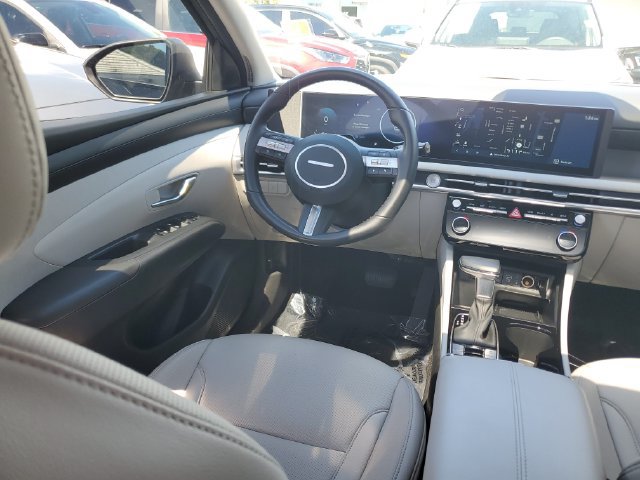 Certified 2025 Hyundai Tucson SEL FWD image 21