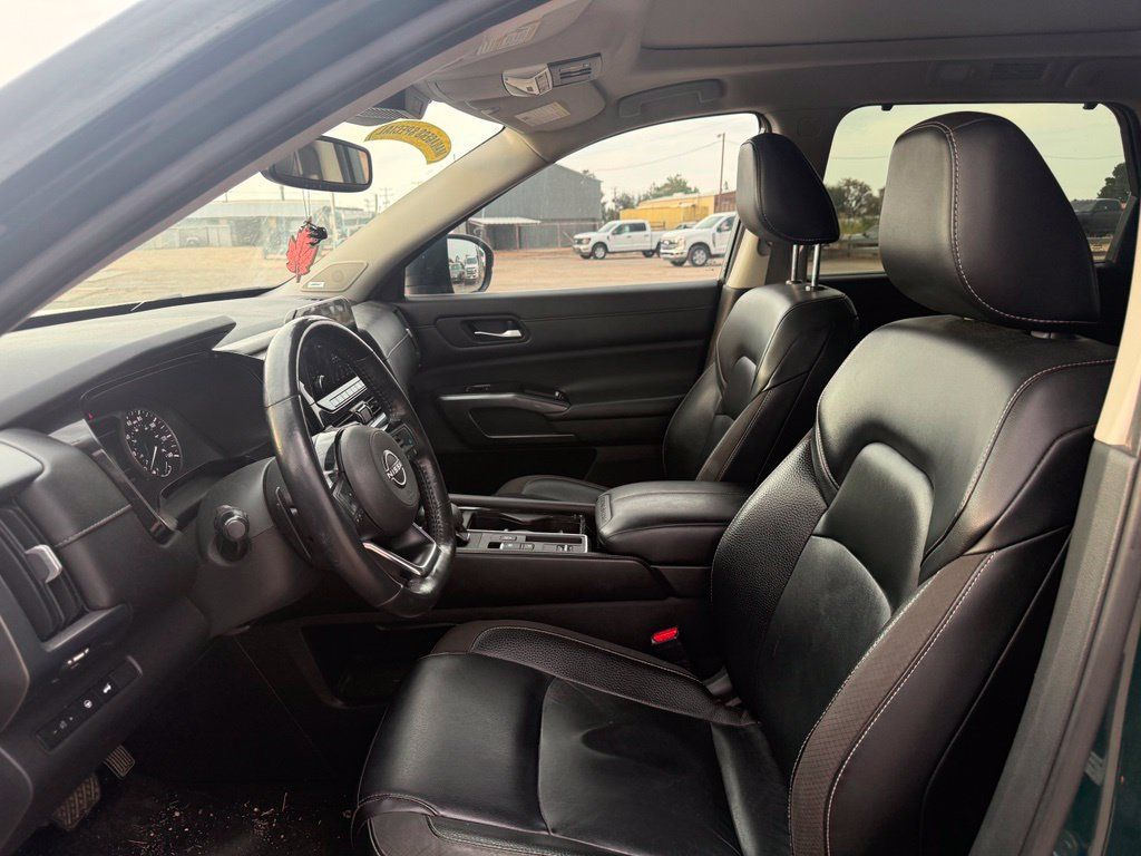 Used 2022 Nissan Pathfinder SL w/ SL Premium Package FWD image 8