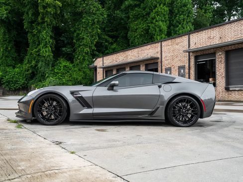 Used 2016 Chevrolet Corvette Z06 w/ 3LZ Preferred Equipment Group RWD image 5