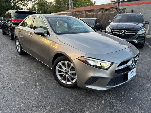 Used 2021 Mercedes-Benz A 220 4MATIC image 3