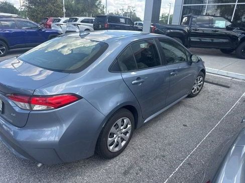 Used 2022 Toyota Corolla LE FWD image 7