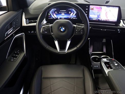 Certified 2025 BMW X2 xDrive28i image 15