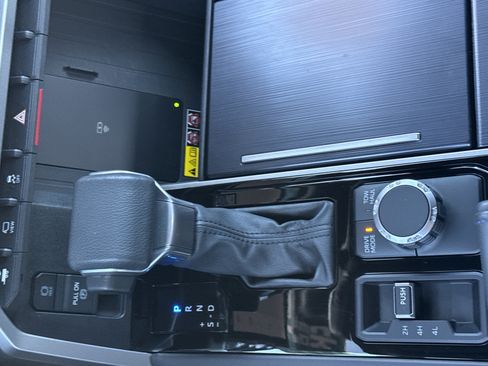 Used 2025 Toyota Tundra Platinum image 26