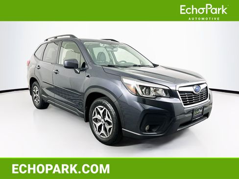 Used 2019 Subaru Forester Premium image 1