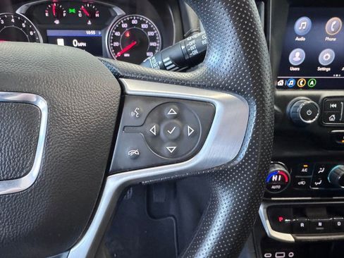 Certified 2022 GMC Terrain SLE w/ Driver Convenience Package image 17