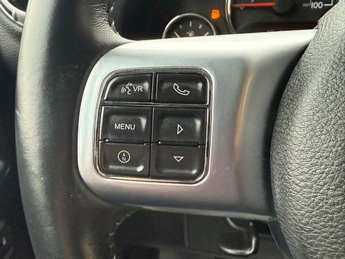 Used 2017 Jeep Wrangler Unlimited Rubicon image 41