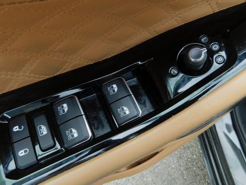 Used 2023 Jeep Grand Cherokee L Summit image 31