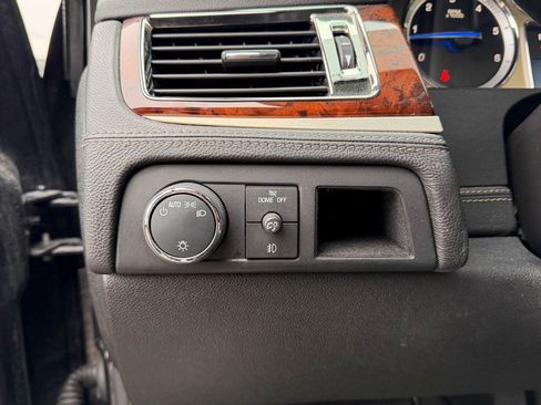 Used 2013 Cadillac Escalade Platinum image 10