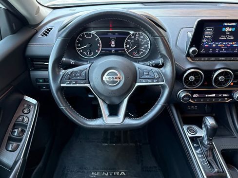 Used 2022 Nissan Sentra SR FWD image 13