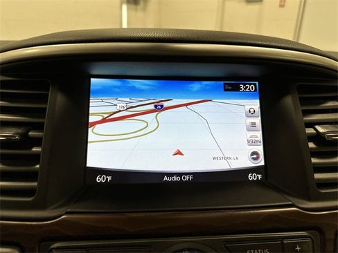 Used 2017 Nissan Pathfinder Platinum image 37