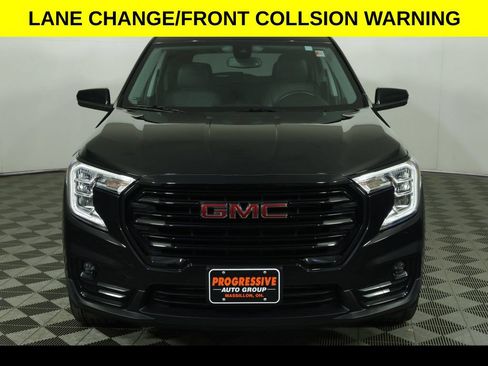 Used 2023 GMC Terrain SLT w/ Elevation Edition AWD/4WD image 12