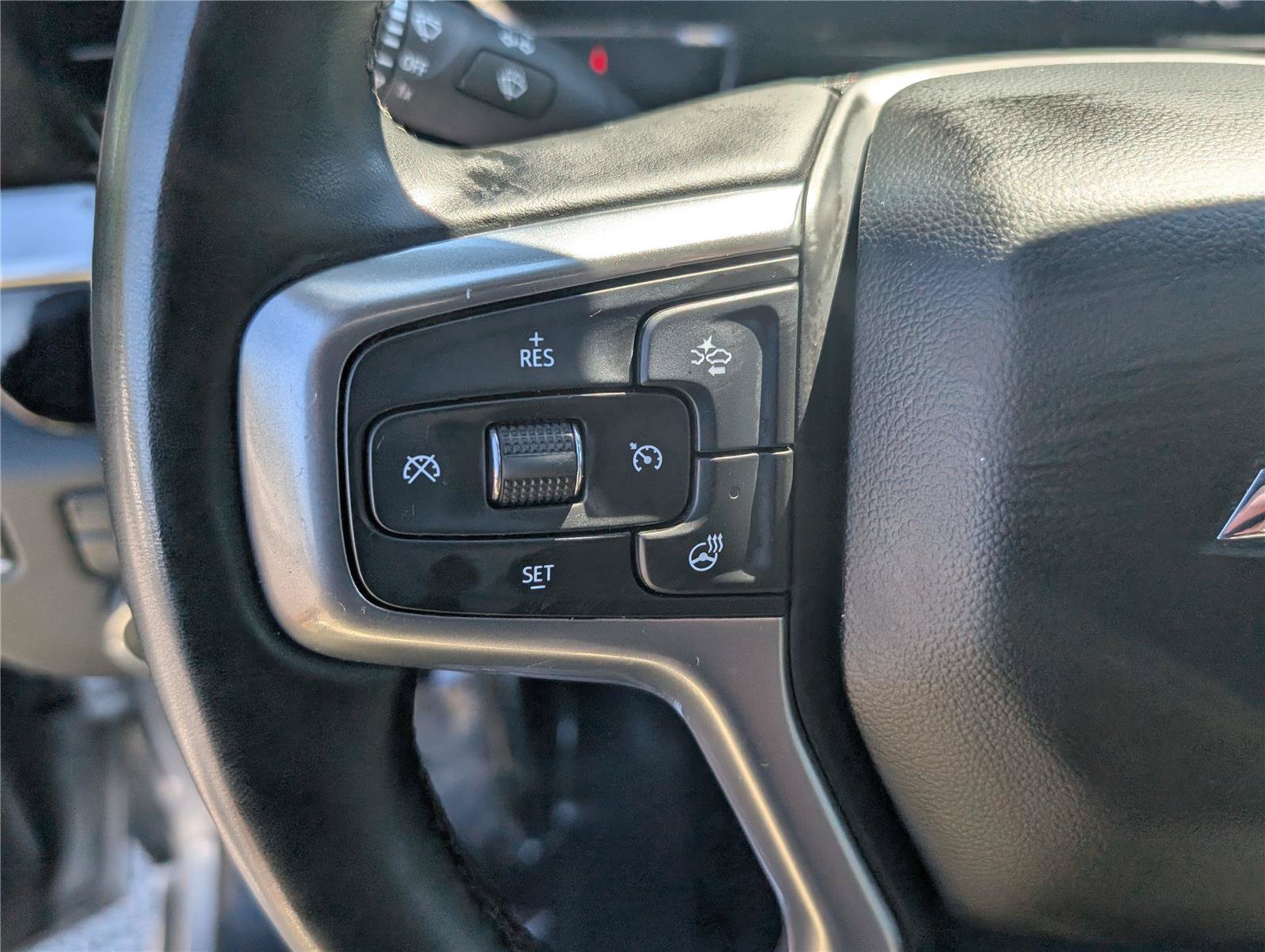 Used 2025 Chevrolet Silverado 2500 LT w/ Convenience Package AWD/4WD image 23