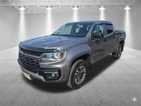 Used 2022 Chevrolet Colorado Z71 AWD/4WD image 9
