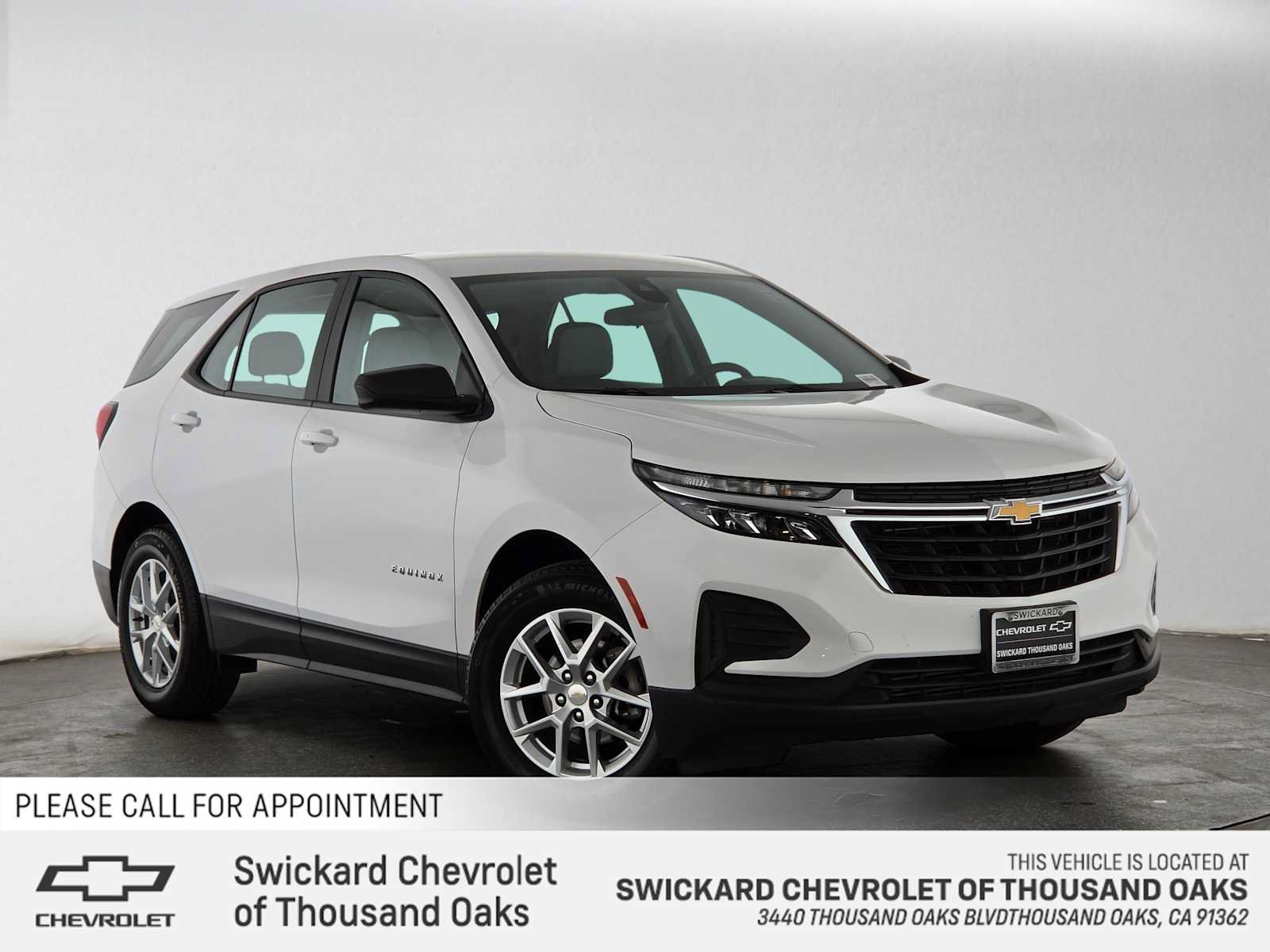 Used 2023 Chevrolet Equinox LS FWD image 1