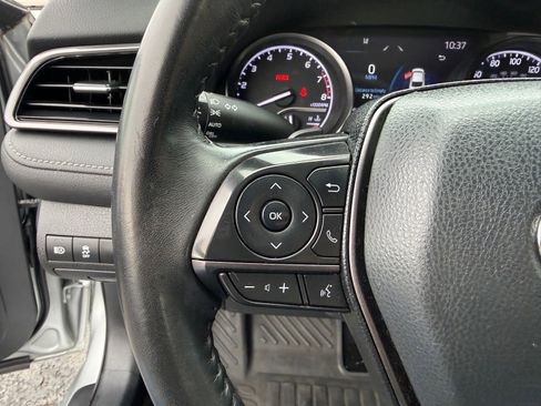 Used 2021 Toyota Camry SE image 25