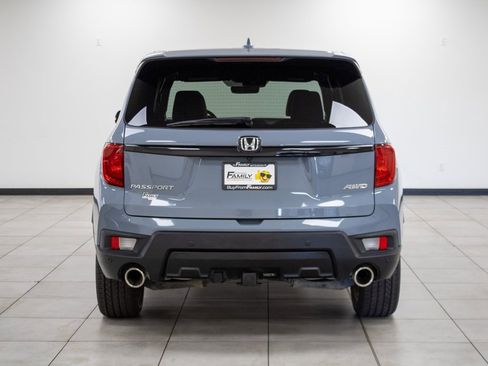 Used 2024 Honda Passport EX-L image 3