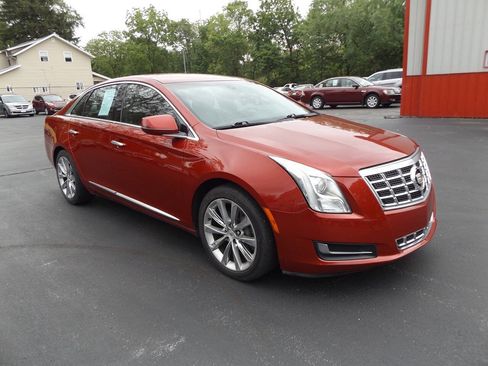 Used 2013 Cadillac XTS FWD image 4