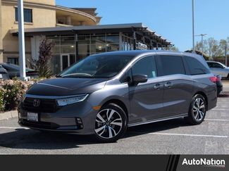 Used 2021 Honda Odyssey Touring video 1