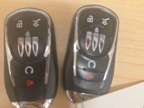 Used 2026 Buick Envista Avenir FWD image 49